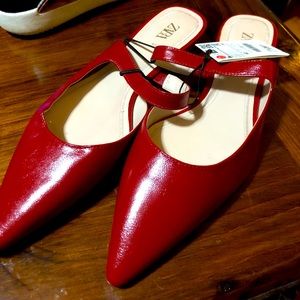 NWT Zara SZ 9 Patent leather red shoes